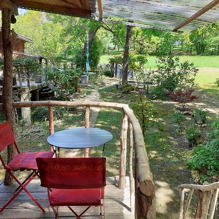 La Cabane De L'Oiseau Couze-et-Saint-Front エクステリア 写真